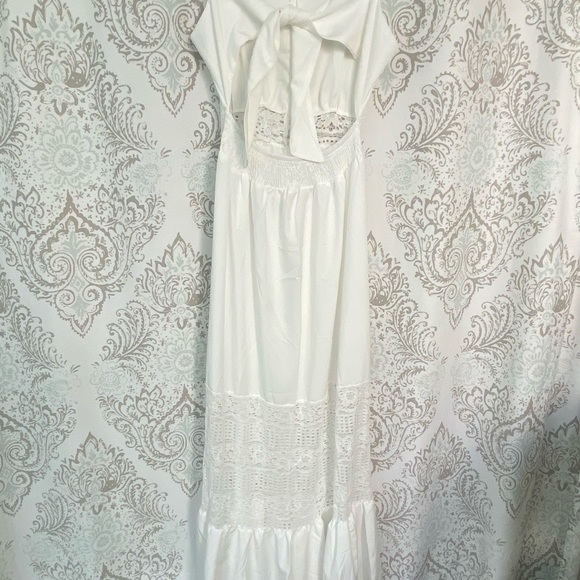 White Boho Lace Maxi Dress - Picture 10 of 11